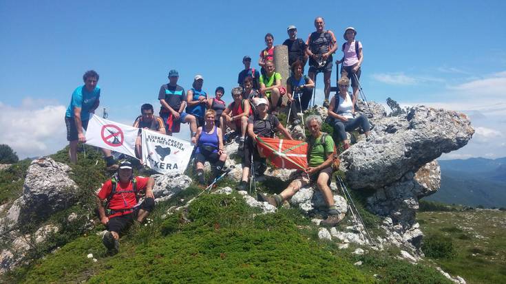 Pirinioetara asteburu pasa urrian, Andatza M.K.T.-rekin