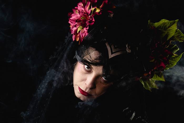 "Olvido Flores" ikuskizuna