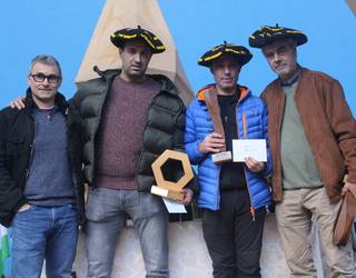 Ezti ekoizle onenei gorazarre urteko jaialdi gozoenean