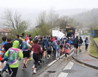 [ZUZENEAN] 24. Korrika Bilbon helmugaratu aurreko azken kilometroak zuzenean