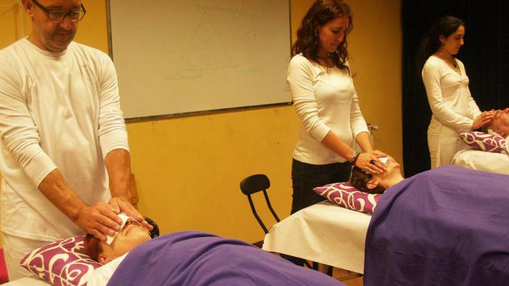 Yoga eta mindfulness ikastaro berriak Santuenean