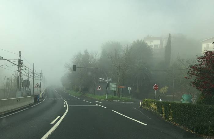 Troiako pasabideko semaforoa, itzalita