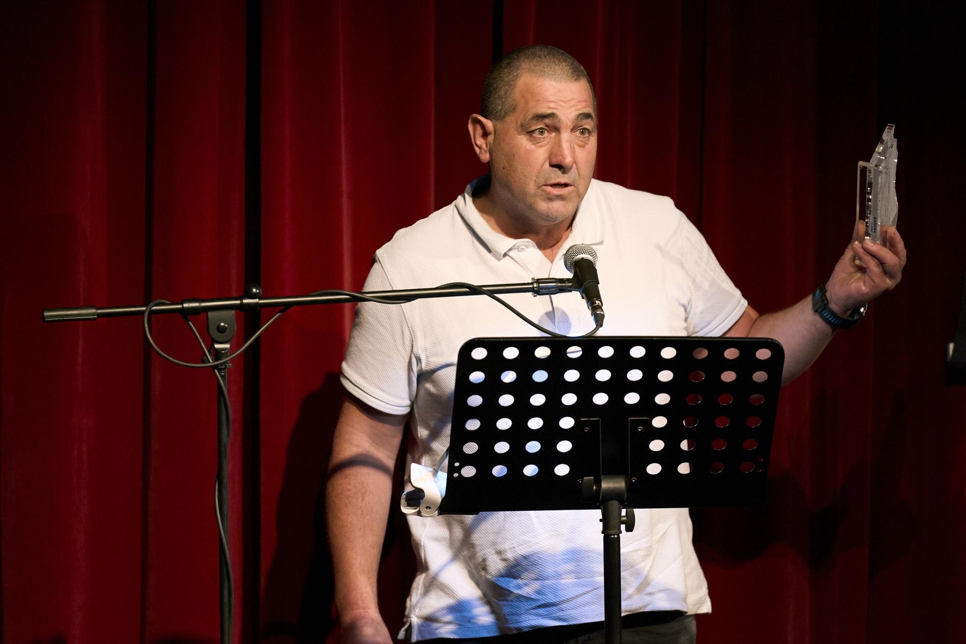 "Zirkuitoak Saria" jaso du Moises Andres Zubiriak, Euskal Mendizale Federazioaren eskutik