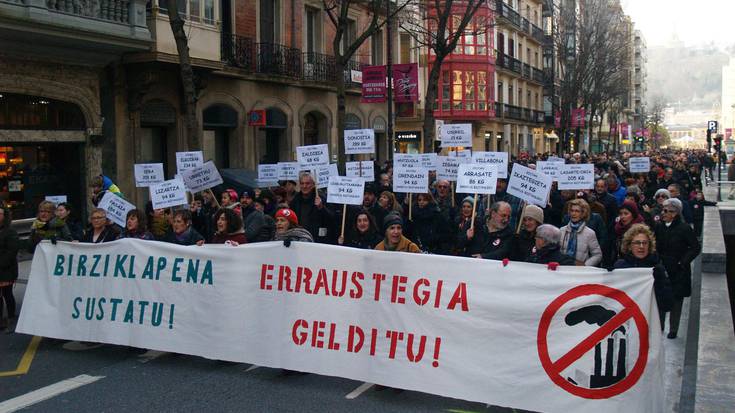 Sindikatuak: "Langileok ere batu gaitezen guztion eginkizuna den erraustegia gelditzearen olatura"