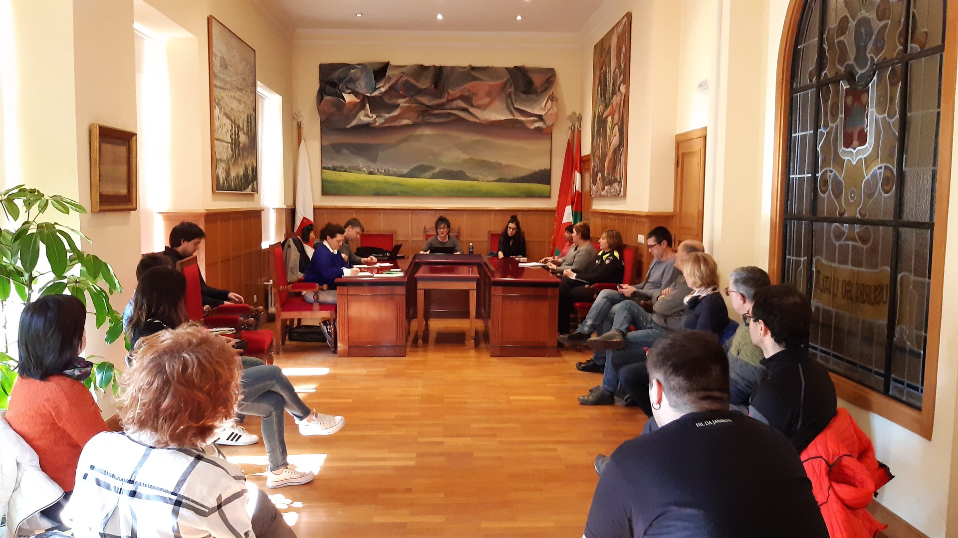 Elikadura bermatzeko diru-laguntza berezien oinarriak argitaratu ditu Usurbilgo Udalak