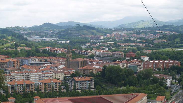 "Guztion artean, gure etorkizuneko herriaren marrazkia osatzeko oinarria jarri dugu”