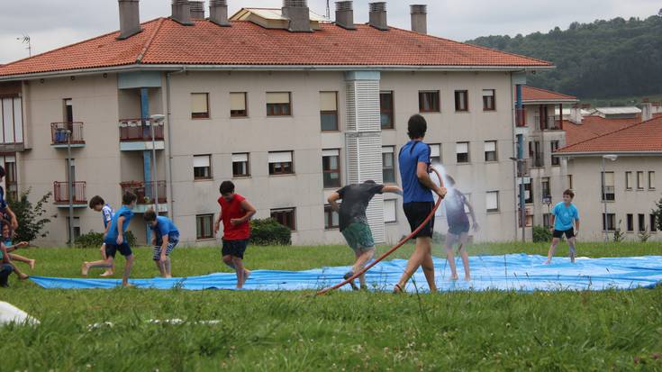 Jolasetan blai