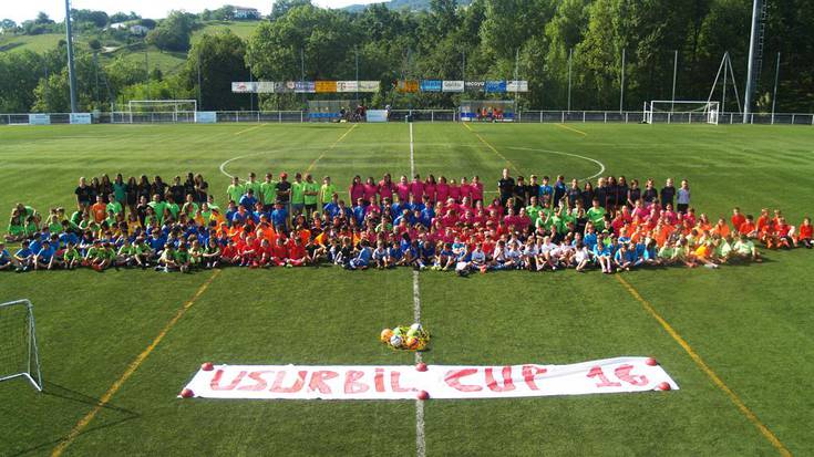 Jokalariak behar ditu Usurbil F.T.-k, nesken eta kadete mutilen futbol taldeak osatzeko