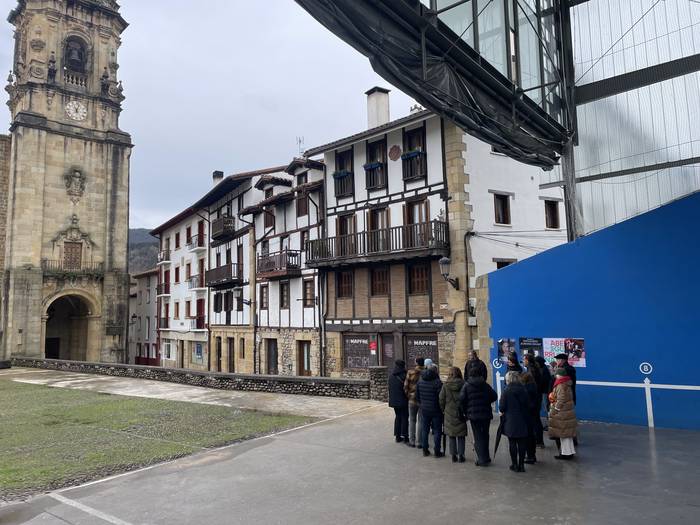 Chillida Leku bisitatu dute Usurbil Museo Irekia ekimenarekin bat