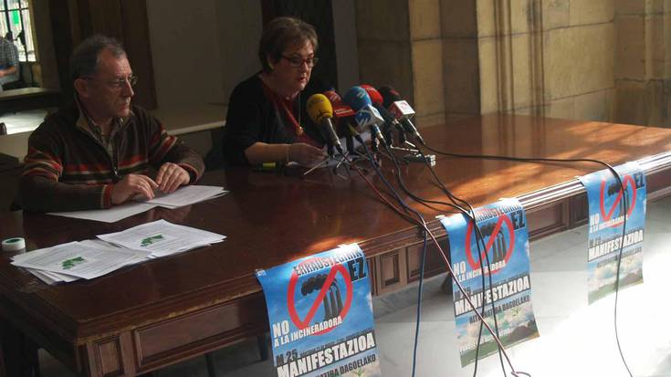 Erraustegiaren alternatibaren aldeko manifestazioa babesteko, agerraldi jendetsua larunbatean Anoetan