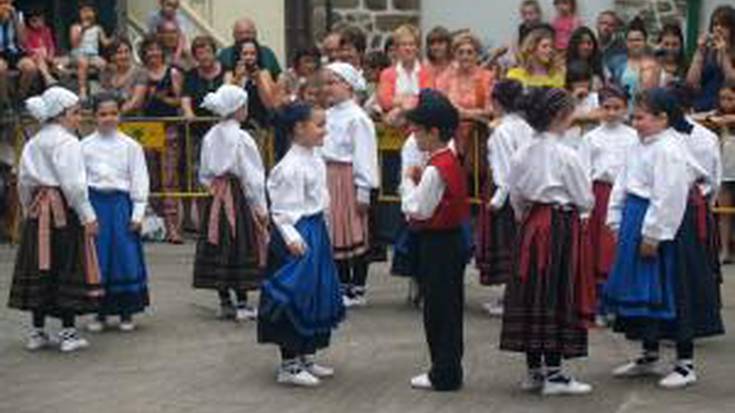 Dantza Taldea indarberrituta plazaratu da, Kalezarko San Joanetan