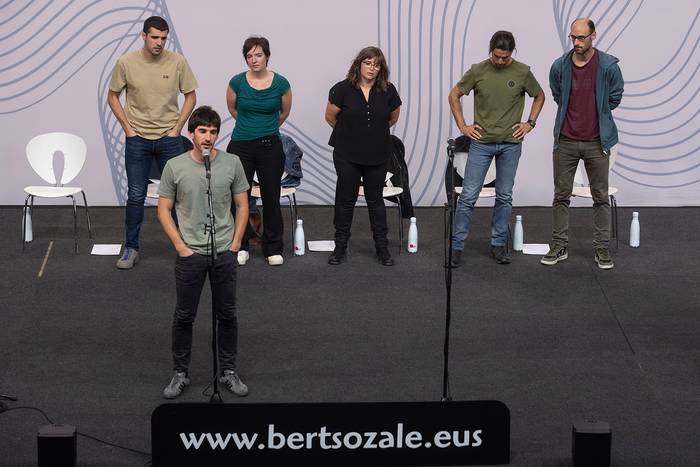 Asier Azpiroz: “Bertsolari Txapelketa  Nagusian zehar ‘diesel’ samar ibili naiz”