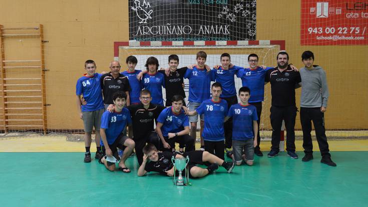 Eskubaloiko Kadete mutilek Espainiako txapelketan indarrak neurtzeko aukera izango dute asteburuan