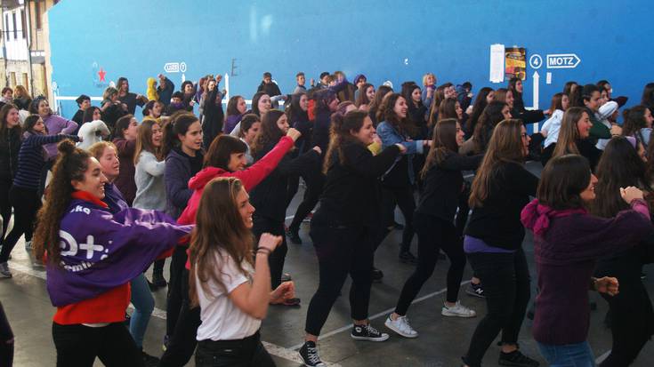 Autodefentsa feminista ikastaroa larunbatean Potxoenean