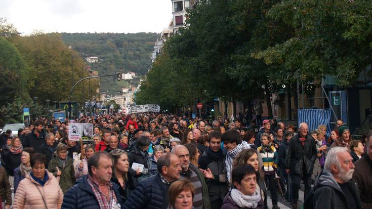 Milaka gipuzkoarrek erraustegia geratzea exijitu dute Donostian