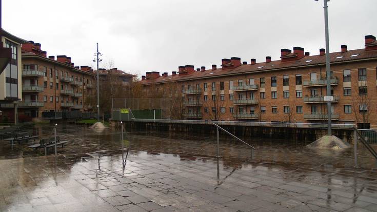 Laster abiatuko dituzte Artzabalgo plaza berritzeko lanak