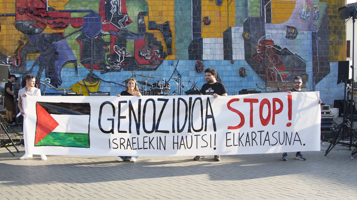 Sirena hotsak Palestinaren alde