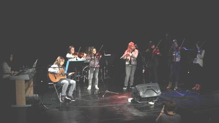 "Musikalean" gaur, kalejira eta kontzertua Zumartekoen eskutik