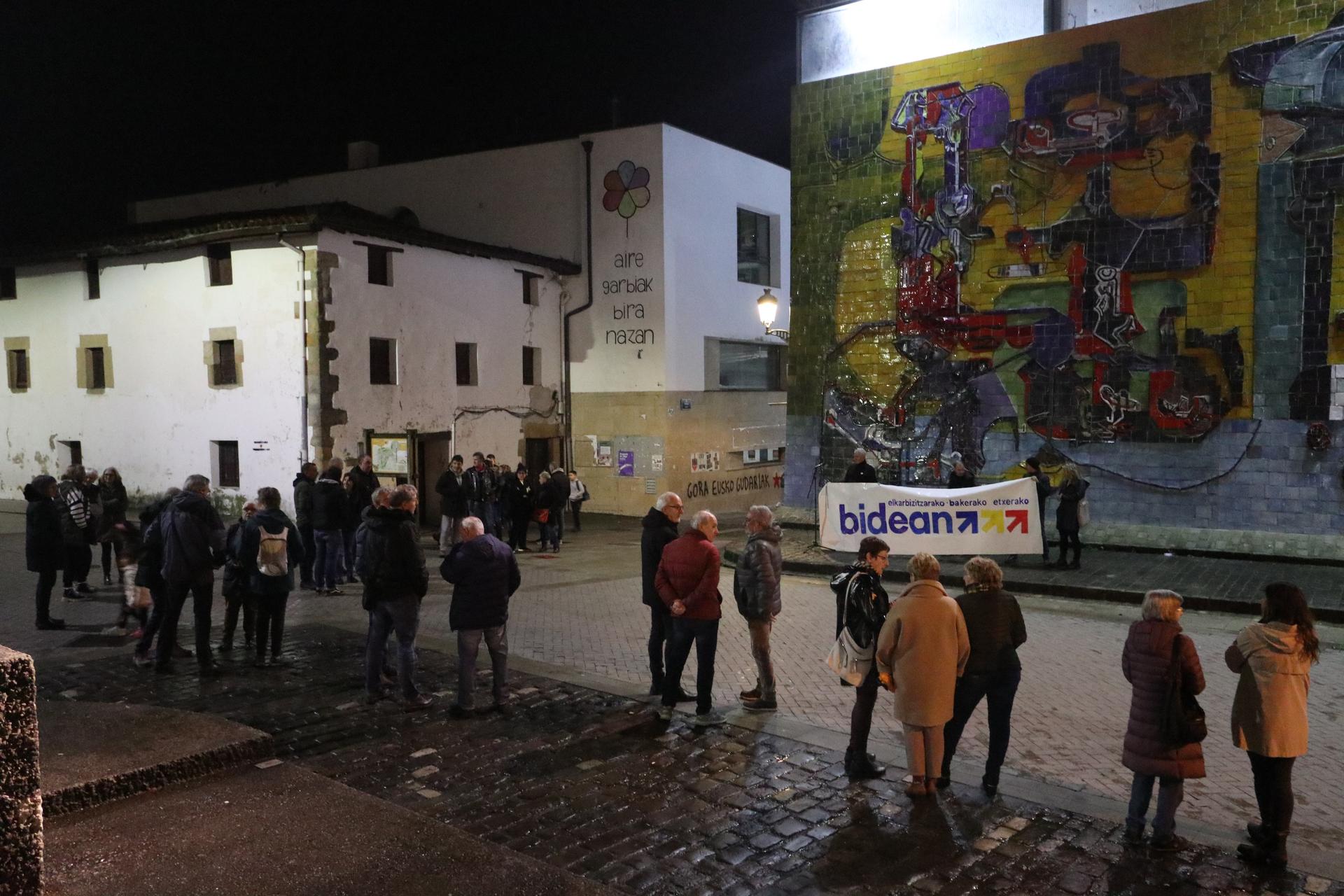 Urruntze politika amaitu osteko Sareren lehen mobilizazioa gaur