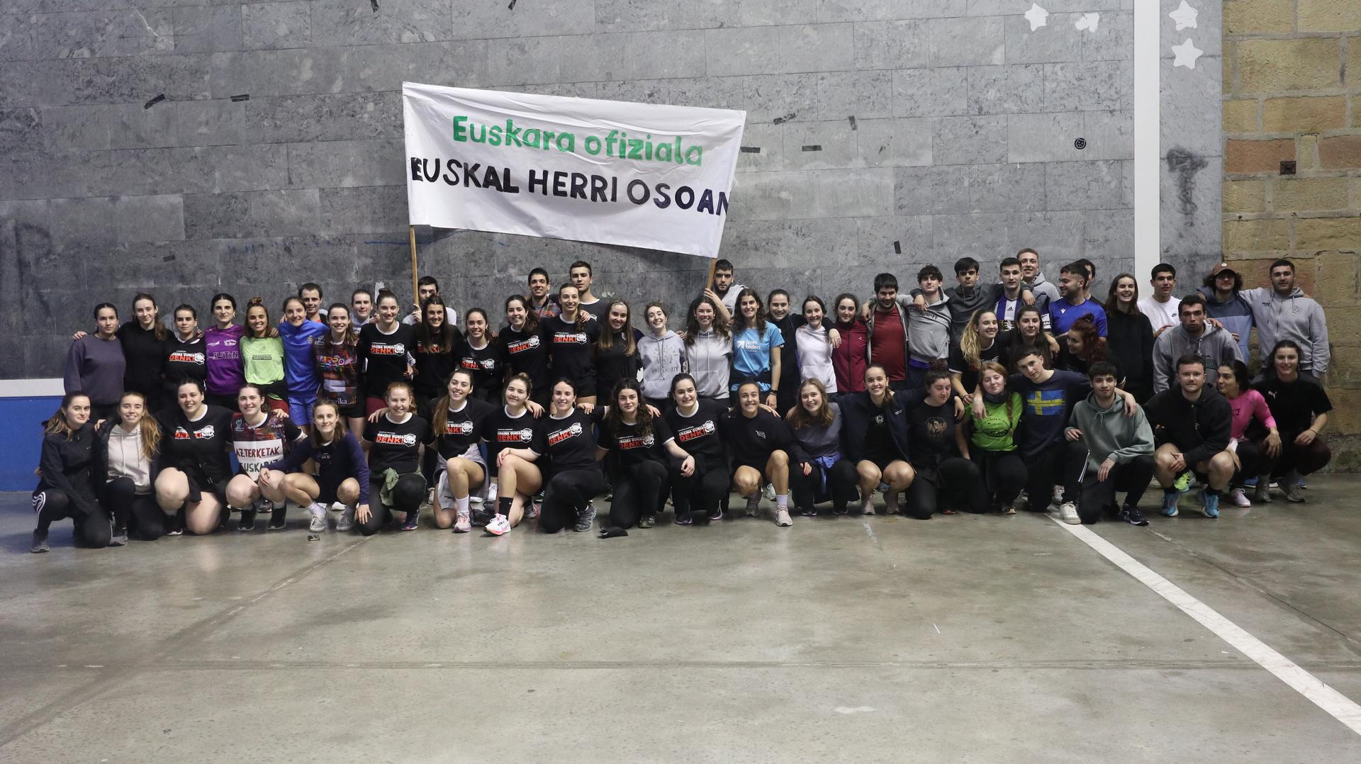 Gazte argazkia edota txokolate gozoa, Korrika aurreko eta osteko tartea girotzeko