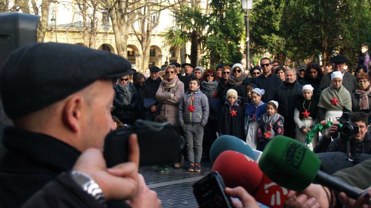 Haurrak foru agintariei: "Ez dugu ulertzen nolatan ez zareten etorri gaurko hitzordura"