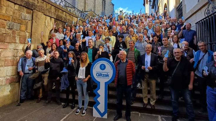 Usurbilgo Sare: "Konponbidearen eta elkarbizitzaren ateak zabaldu behar ditugu"