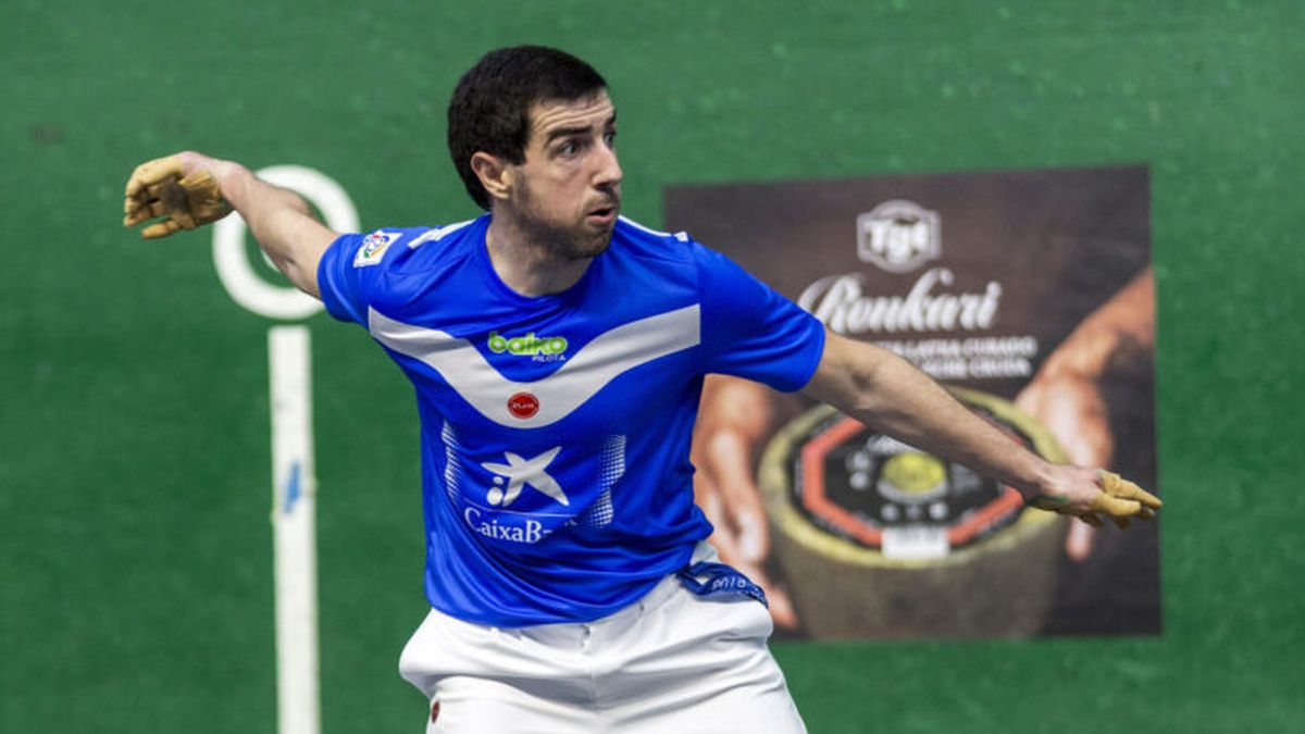 Aitor Aranguren pilotariak 2027ra arte luzatu du kontratua Baikorekin