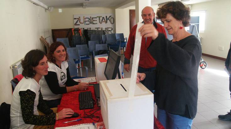 Zubietan ere hitza hartzeko gogoz