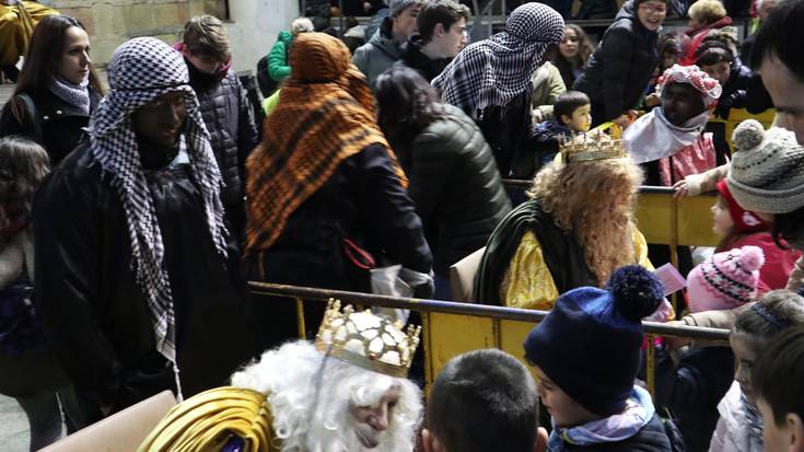 Erregeak Usurbilen: "Gaurko gaua ondo ospatu eta goiz goiz ohera!"