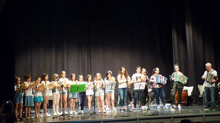 Zumarteko Mintzaira Taldeko kideak Donostiako Musikenen izango dira gaur