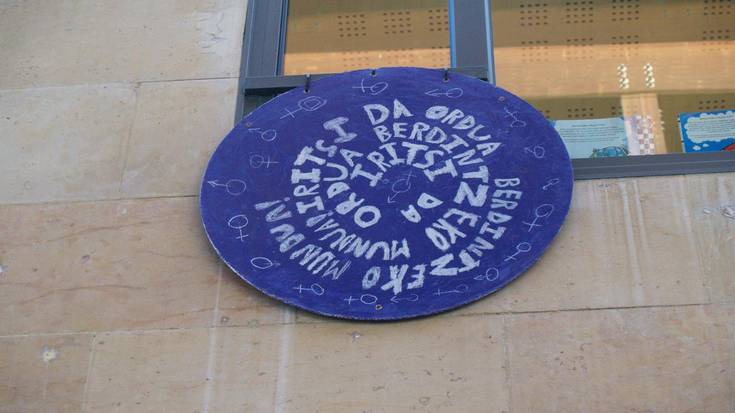 #M8Planto "Iritsi da ordua berdintzeko mundua!"