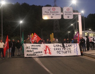 Zubietako erraustegiko langileak greban, haien segurtasuna eta osasuna lehenesteko