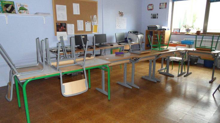 Greba eguna dute Aginagako eta Zubietako eskoletan