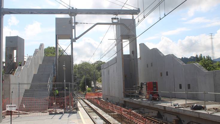 Gau batez N634 errepidea itxiko dute, tren-geltokiko lanak tarteko