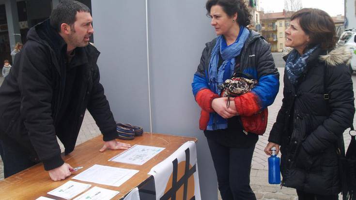 Mikel Laboa plaza, energia berriztagarrien gunea gaurkoan