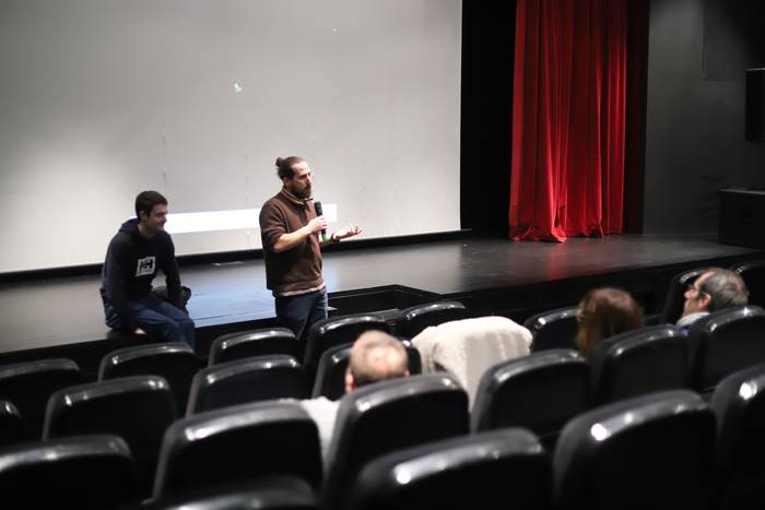 "Karpeta urdinak" torturei buruzko film proiekzioa eskaini dute Sutegin