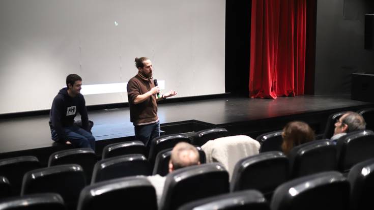 "Karpeta urdinak" torturei buruzko film proiekzioa eskaini dute Sutegin