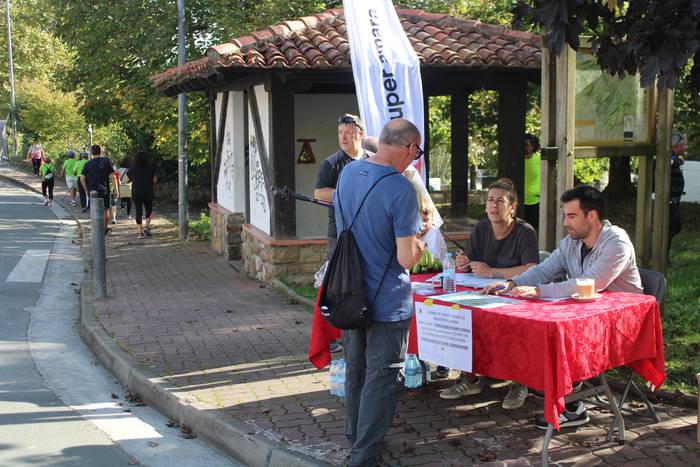 Buruntzaldean tipi-tapa ibiltzeko eguna gaur