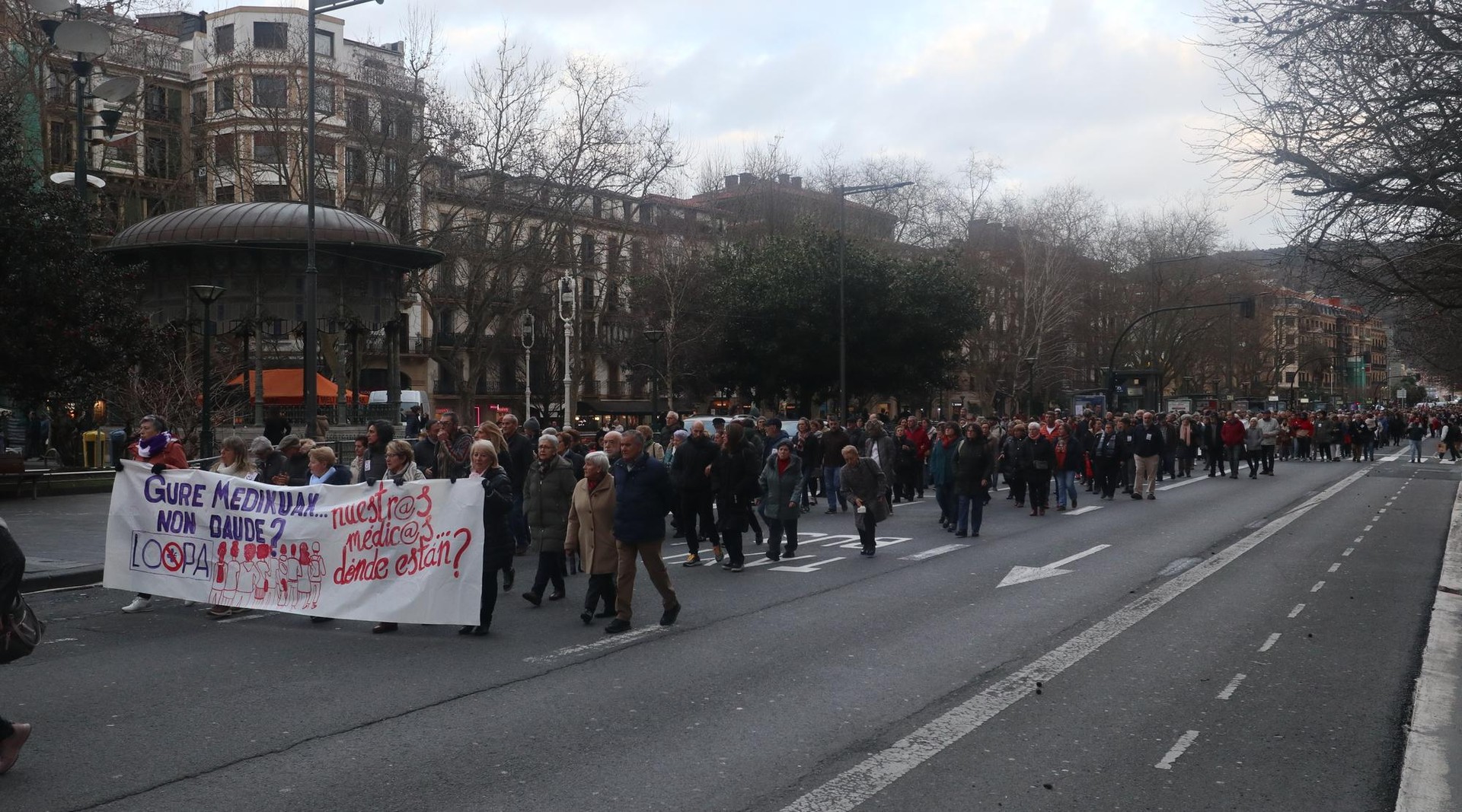 "Propaganda eta promesa gehiagorik ez, benetako konponbideak orain!"