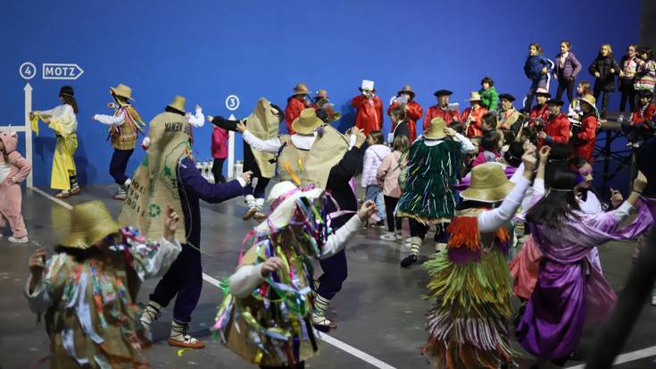 Inauterietarako hiru proposamenen artean aukeratu behar da