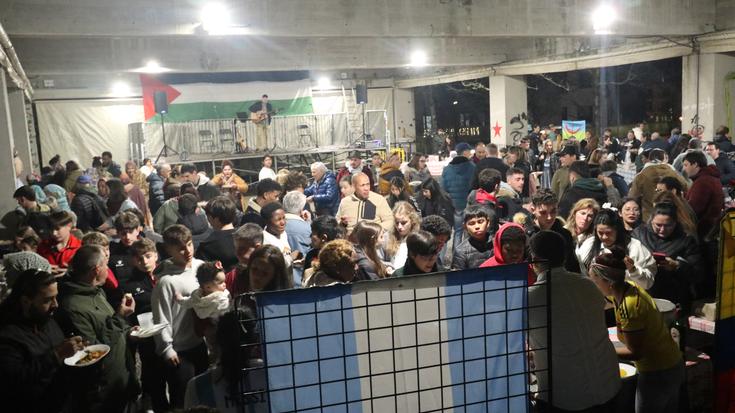 Eskuzabaltasun eta esker ona kiribildu ditu, mimo handiz prestaturiko Mundualdiko jakien dastaketak