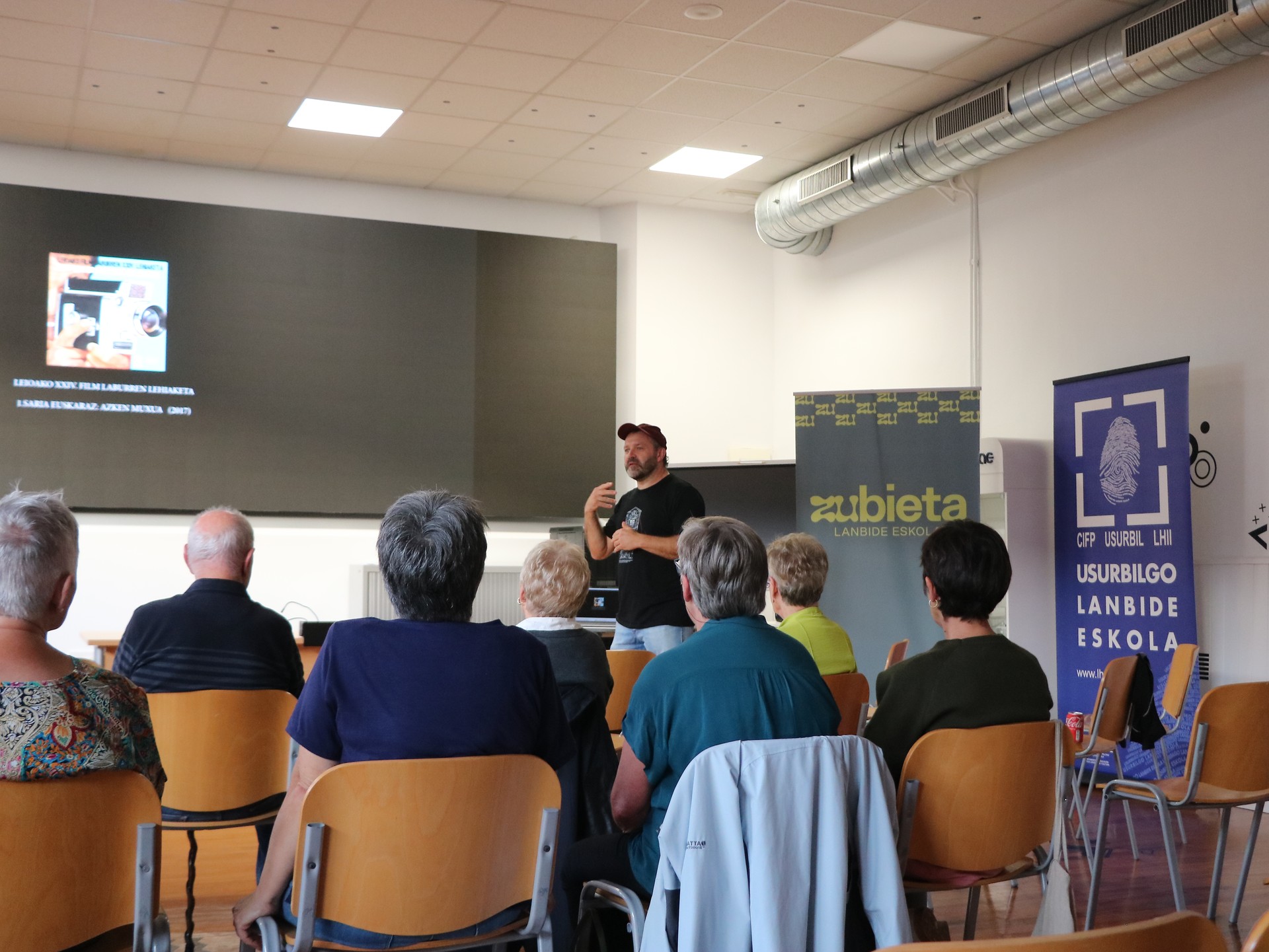 Alex Telloren "Animo" filmaren emanaldia egin dute Zubietako Lanbide Heziketan