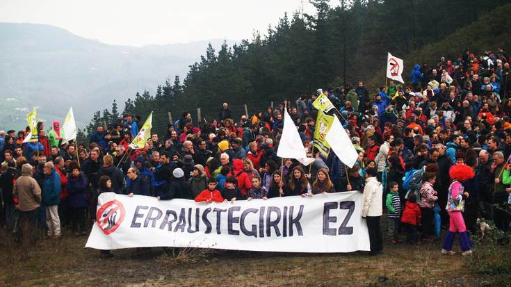 Erraustegiaren Aurkako Usurbilgo Taldearen batzarra, abenduaren 19an