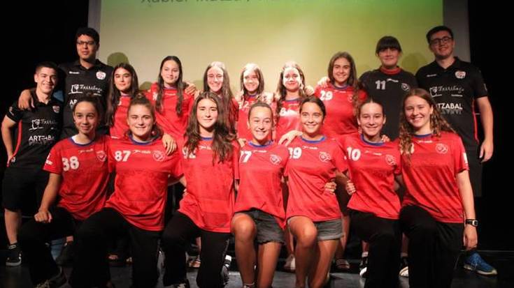 Sara Harreguy eta Lur Portularrume Gipuzkoako selekzioarekin entrenatzeko deituak