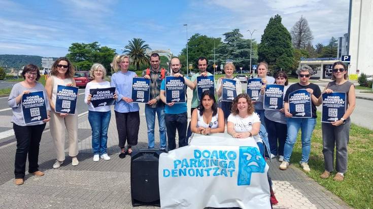 Donostiako ospitalean doako parkingaren alde sinatzeko aukera egunotan anbulatorio atarian