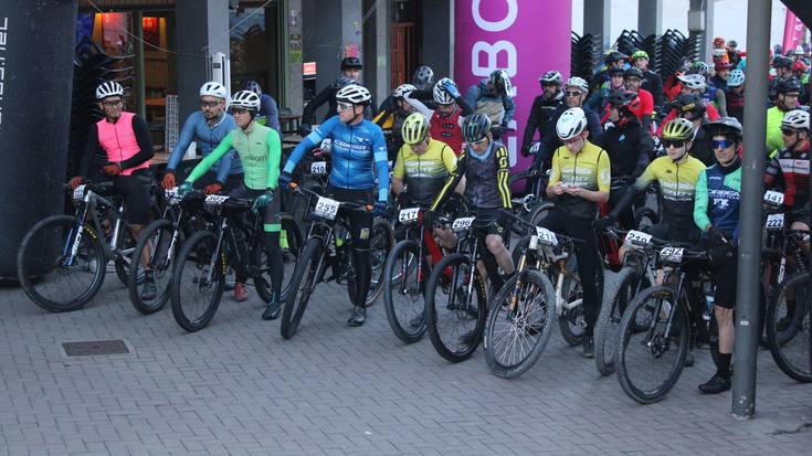 Gogotsu asko abiatu dira Irisasi BTT Hotzak Akabatzen probako parte hartzaileak