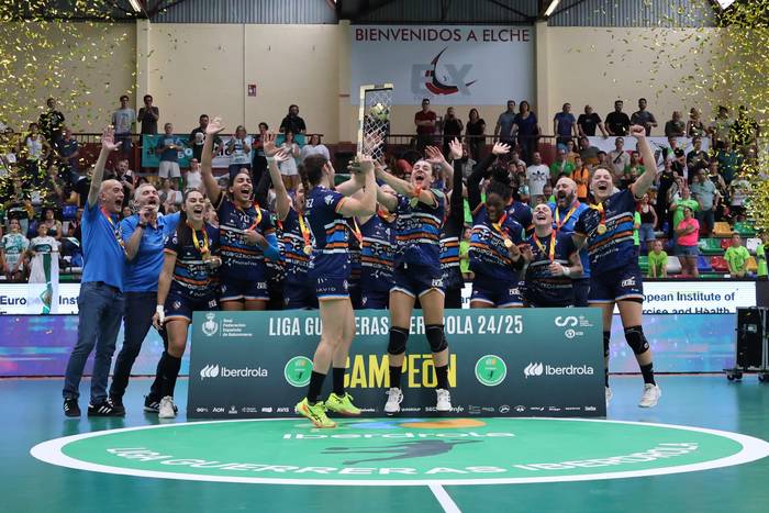 Hamargarren liga irabazi du Bera Berak, Esther Arrojeriaren agurrean