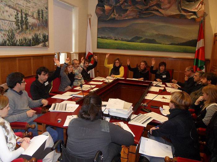 "RGI"-a eta larrialdietarako udal plana, astearteko osoko bilkurako gai zerrendan